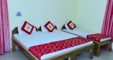 Himalayan Heights Hotel and Restaurant Room Type - Mountain View Triple Sharing Room
