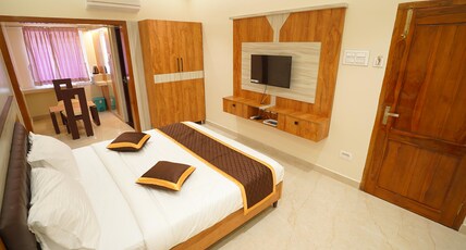 SATVI INN Room Type - Deluxe Room with Air Conditioning