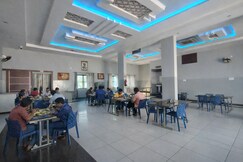 Hiramani Hotel & Restaurant