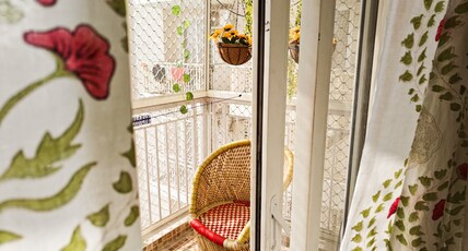 Vrindavan BnBs by VHI Stays Room Type - PremaRas Kutir - Studio Apartment
