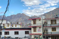 Gyatso Home Stay