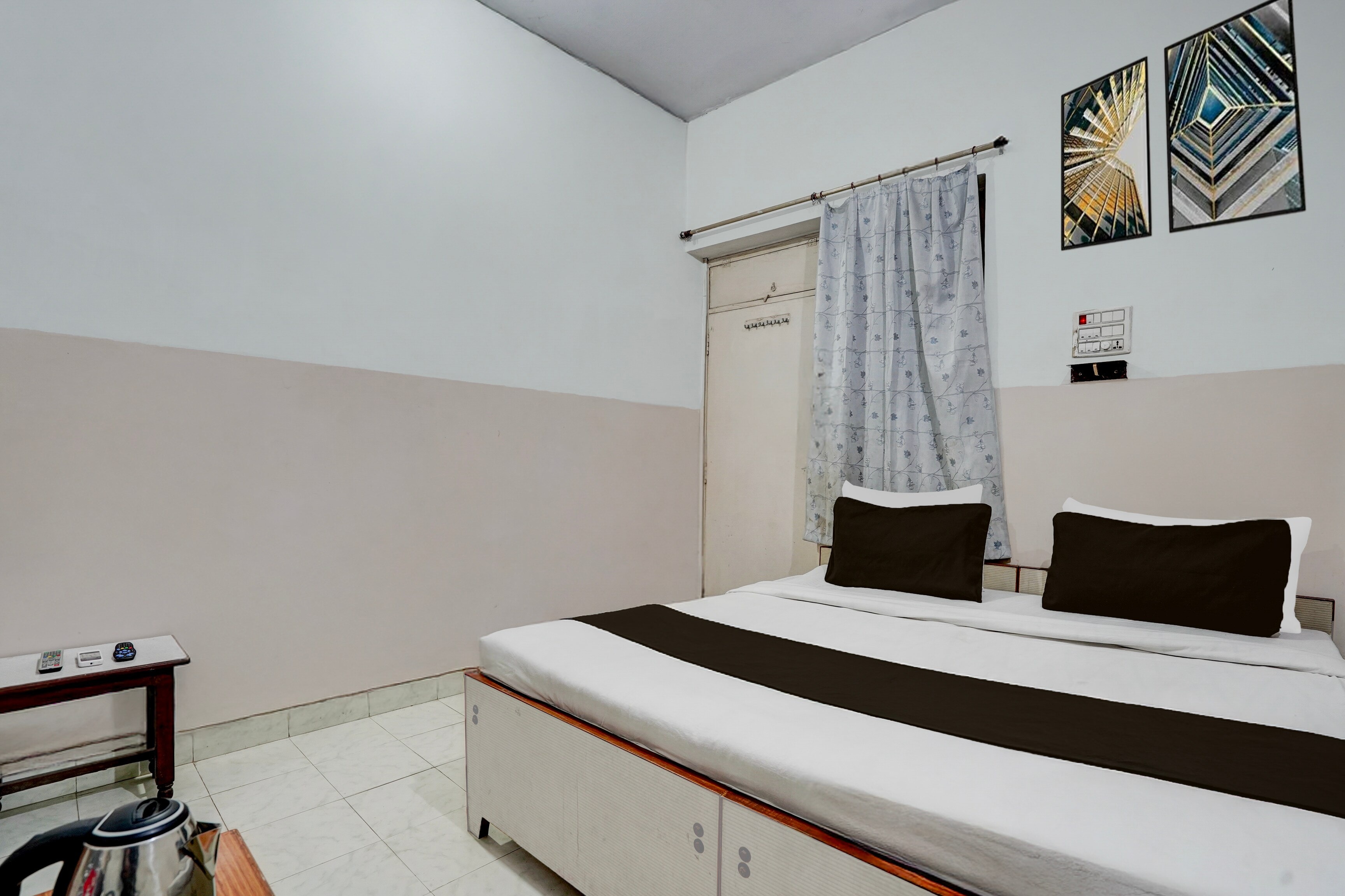 Hotel O Gaya Railway Station Formerly Vishal Inn - Tap to explore photos