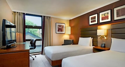 Hilton London Kensington Room Type - TWIN SUPERIOR ROOM