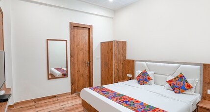 FabHotel Sirtaj Suites Room Type - Executive Room