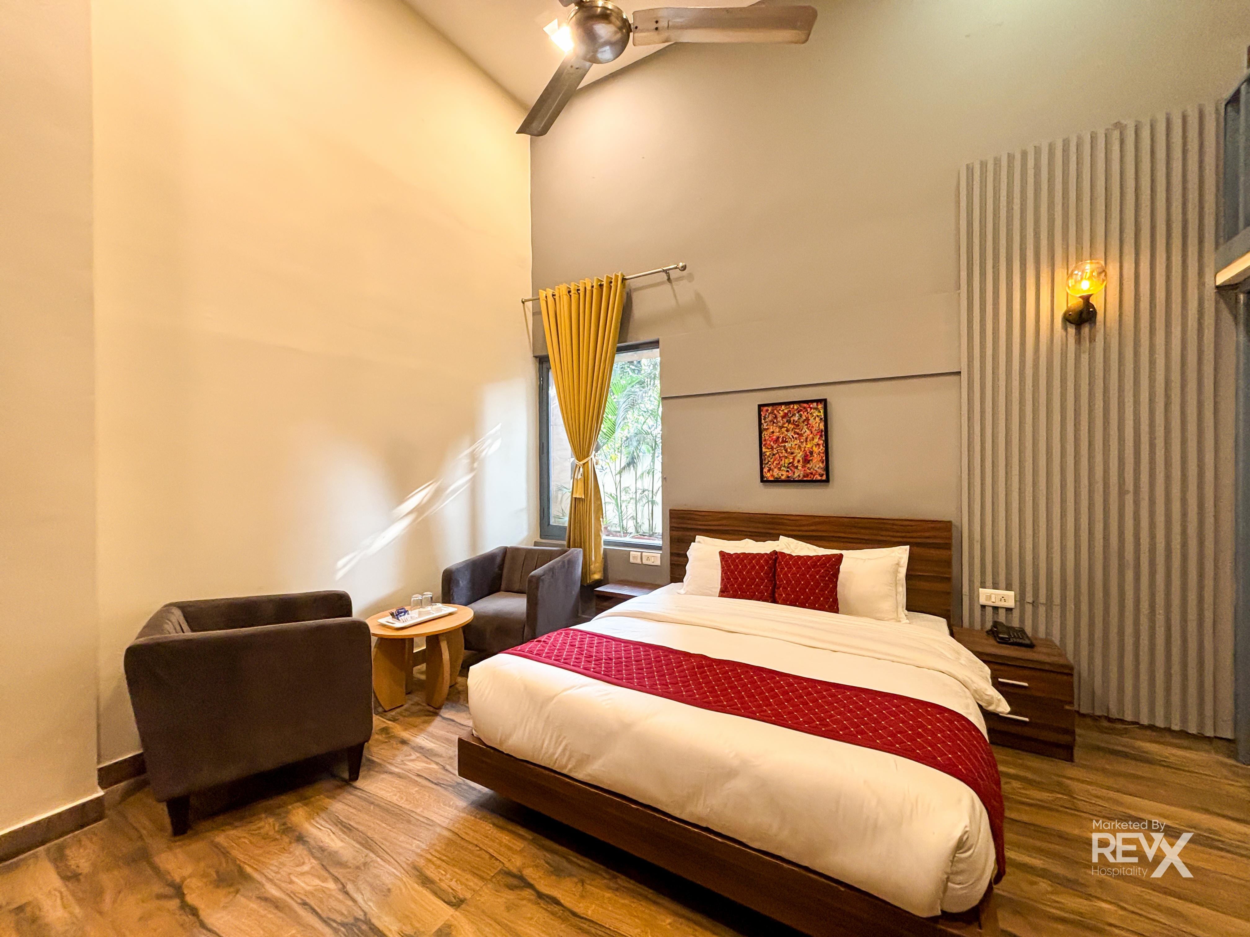 The Maple Woods Resort - (3 mins walk from Kosi River) - Tap to explore photos