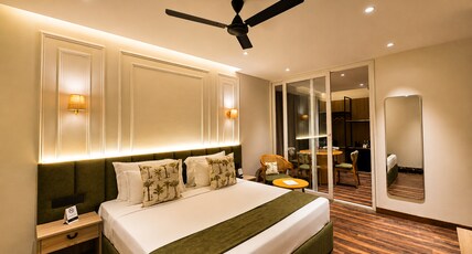 The Manor House Boutique Stays Room Type - Victorias Suite with Bath Tub and Living Area The Manor House Boutique Stays Room Type - Victorias Suite with Bath Tub and Living Area