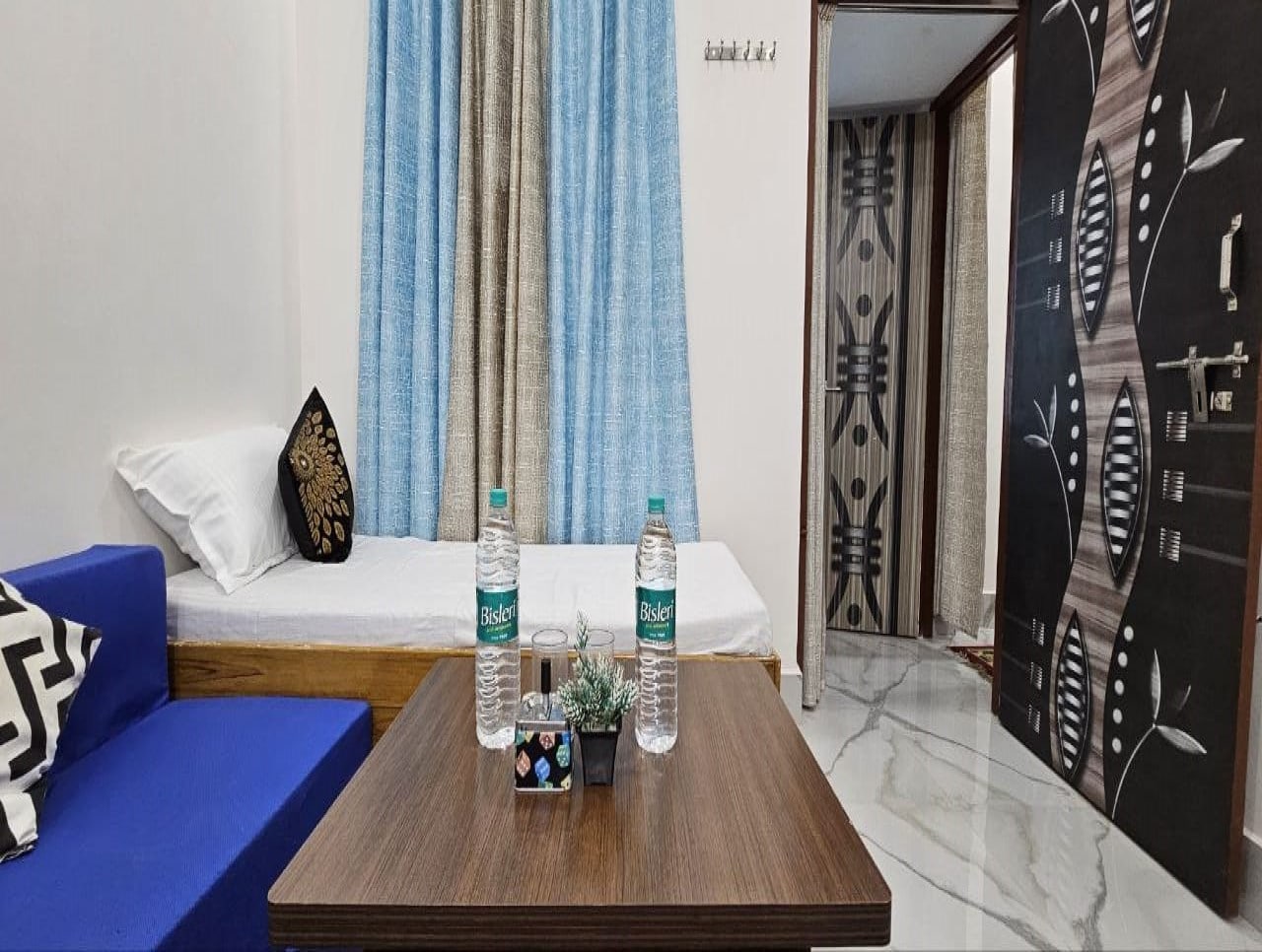 VIDYASHANKAR GUEST HOUSE - Tap to explore photos
