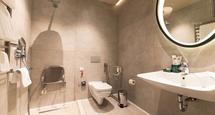 Hilton Garden Inn Samarkand Afrosiyob Room Type - KING ACCESSIBLE ROOM