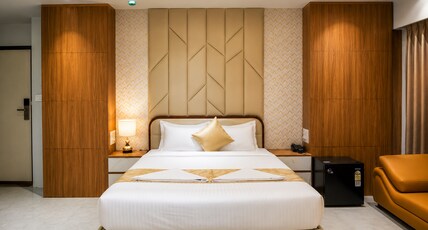 Hotel Krushnai Deluxe, Sangli Room Type - Executive Room Ac With Bathtub