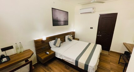 The British kothi (A heritage property) Room Type - King Bed Room with Private Portico The British kothi (A heritage property) Room Type - King Bed Room with Private Portico