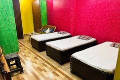 Comfort Stay Near Graphic Era Hill