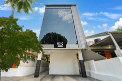 Super Hotel O HMT Colony Kochi Formerly Pullans Arcade