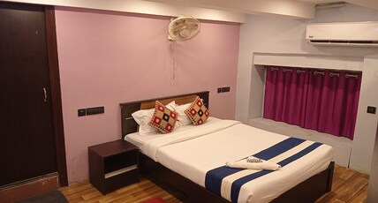 HOTEL UCS Room Type - Deluxe AC Room