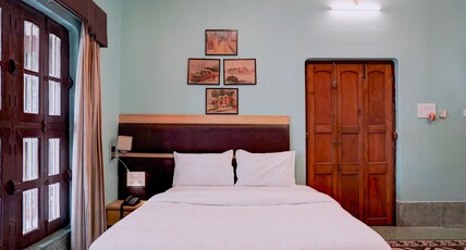 Palette by CheckIn Heritage Scindia Ghat Room Type - Deluxe With Ganga View
