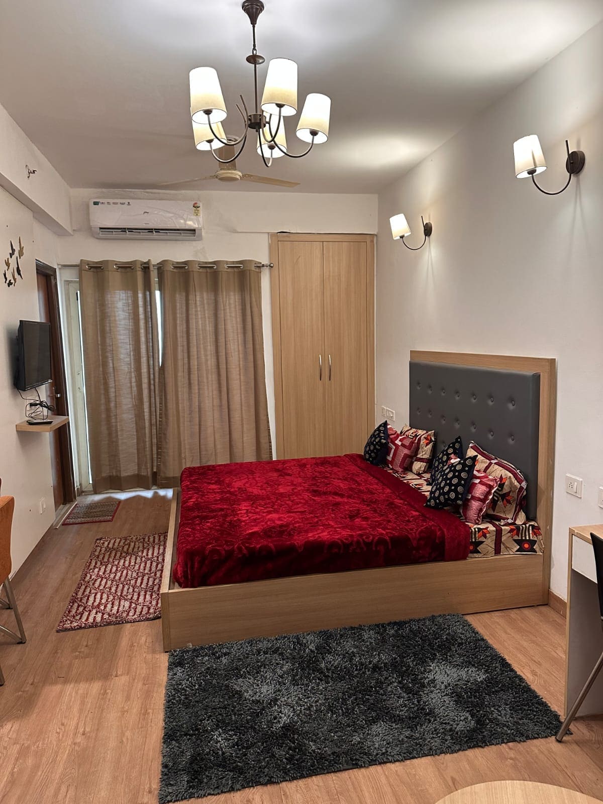 Pearl Castle Home Stay - Tap to explore photos