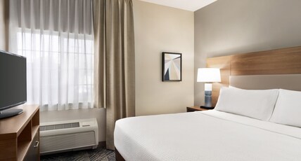 Candlewood Suites Boise-Meridian, an IHG Hotel Room Type - 1 Queen 1 Bedroom Suite Sofa Bed