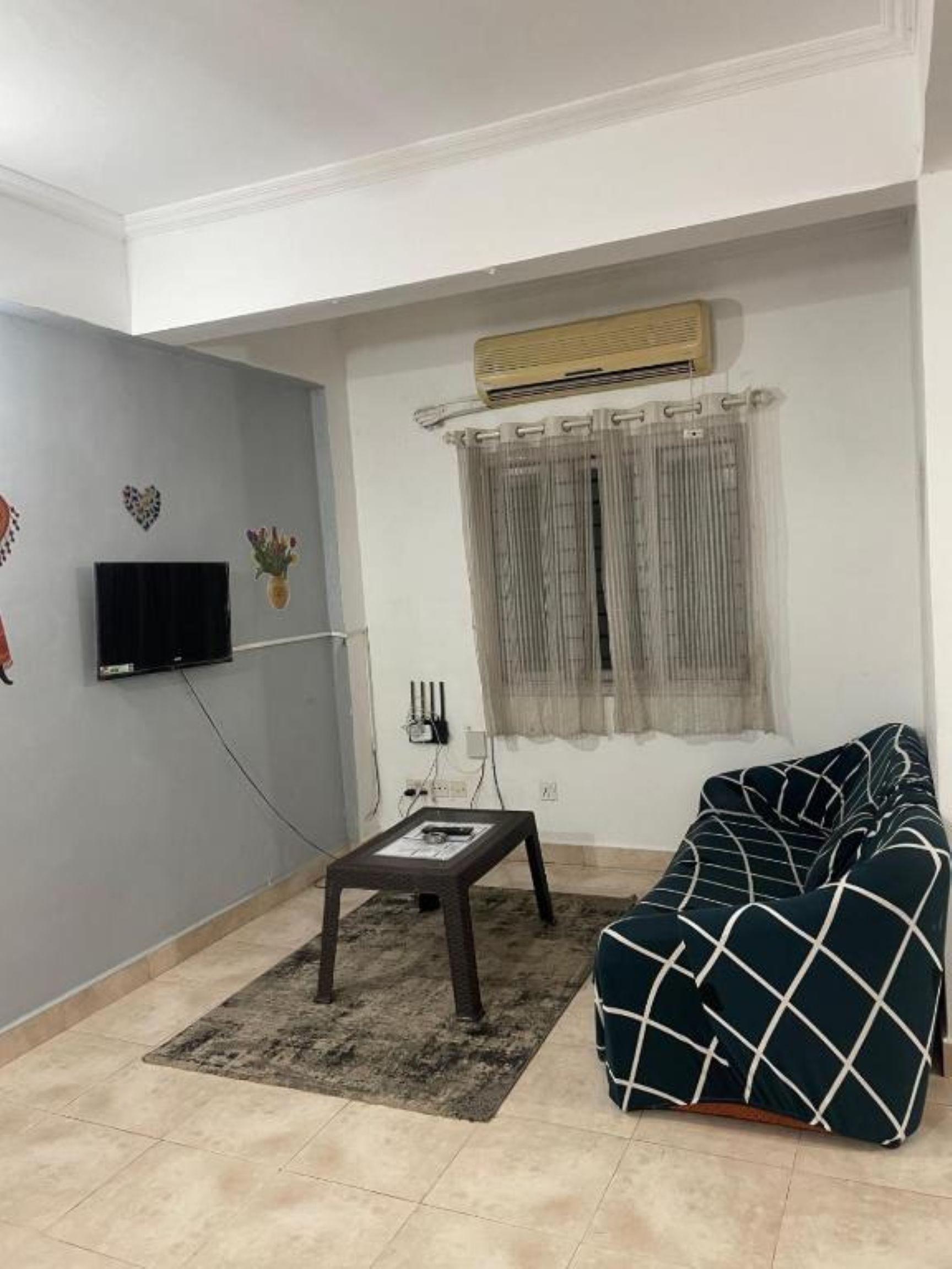 Ronne's Little Baga service apartments - Tap to explore photos