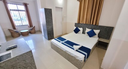 Sai Inn | Bhetapara Main Road Room Type - AC Deluxe Room With Free Wifi