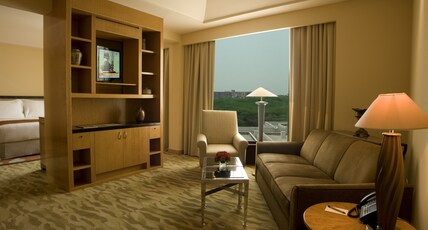 The Grand New Delhi Room Type - Executive Suite with Bathtub The Grand New Delhi Room Type - Executive Suite with Bathtub