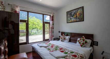 Pahalgam Hill Resorts Room Type - Deluxe Rooms with Mountain View