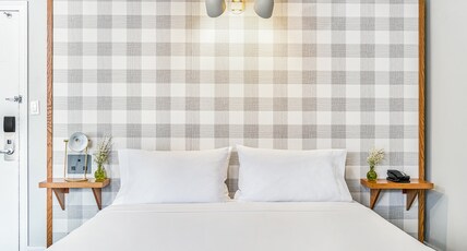 Paramount Times Square Room Type - Deluxe King