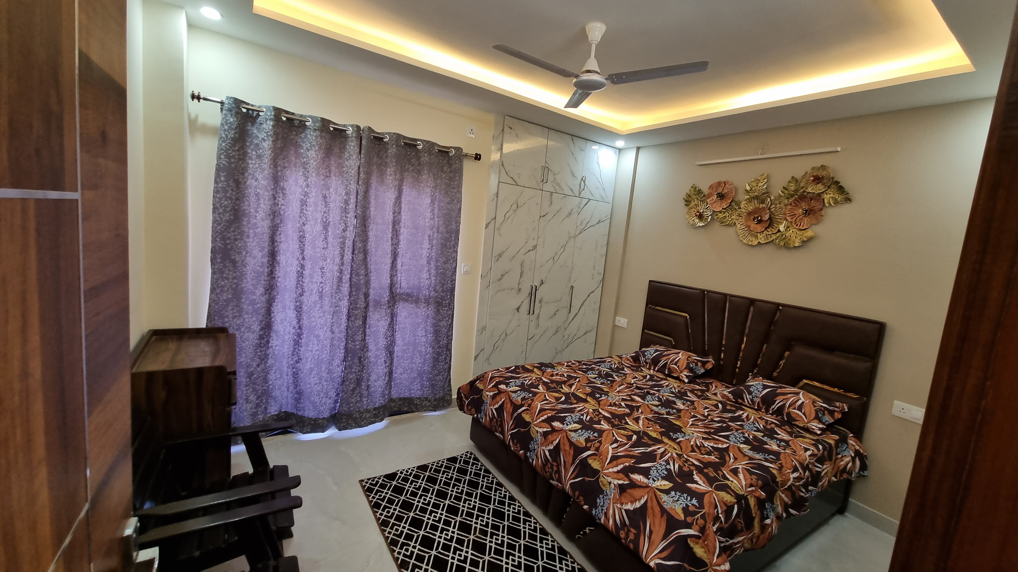 Hillside nest - Tap to explore photos