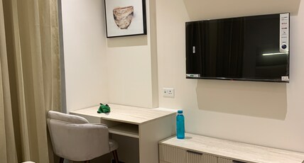 Lavish Cozy Studio Home    1102 Room Type - Lavish Cozy Studio Home    1102