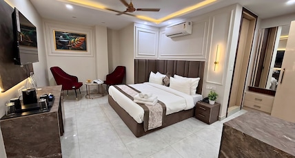 Leaf 9 Imperial, Subhash Nagar, Pacific Mall Room Type - Premium room Leaf 9 Imperial, Subhash Nagar, Pacific Mall Room Type - Premium room