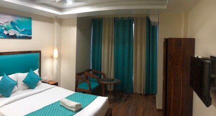 SeaScape Room Type - Deluxe King Room Seaside