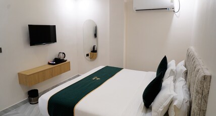 Hotel Rama Continental unit 2 Room Type - Super Deluxe