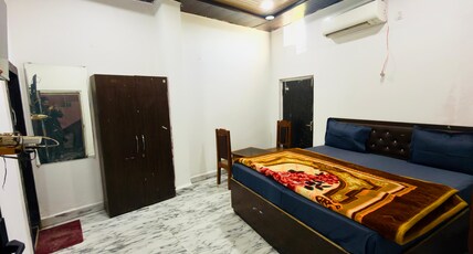 Hotel Royal Inn Room Type - standard ac room
