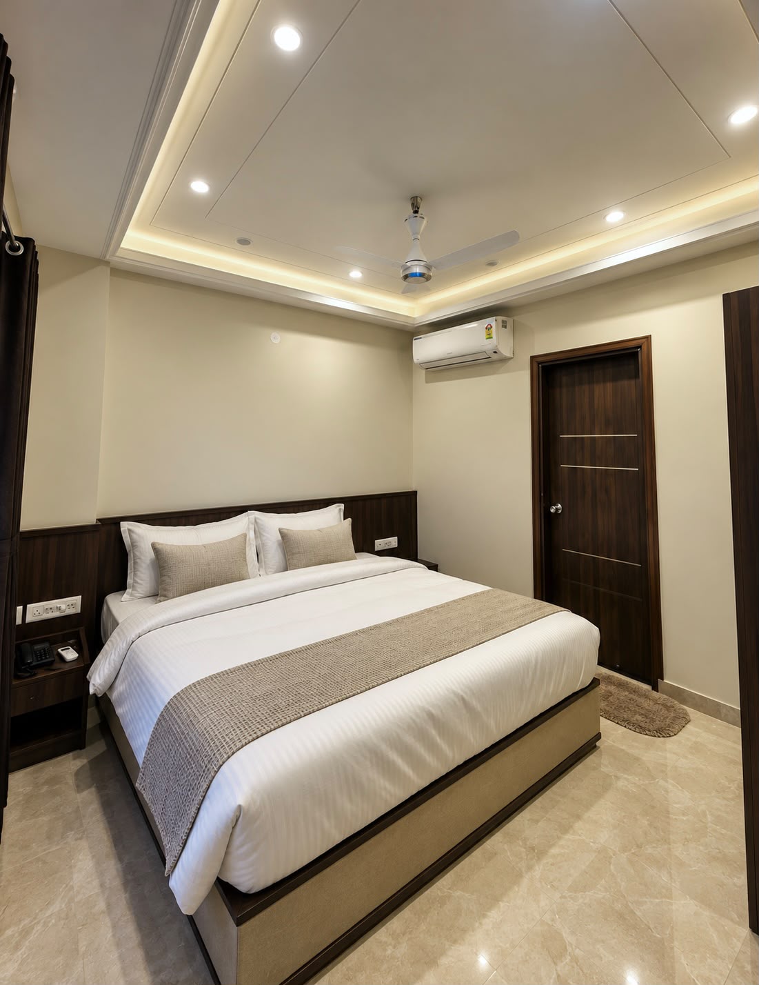 Hotel La Casa - Near Durgapura Railway Station - Tap to explore photos