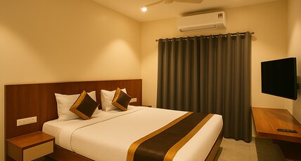 Hotel Shree Abhishek Room Type - Executive AC Room
