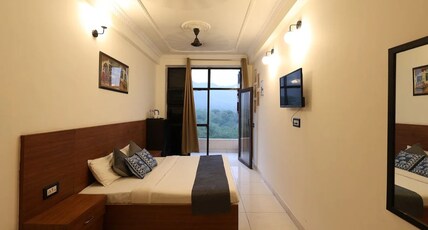 Hotel Balram Palace Room Type - Super Deluxe
