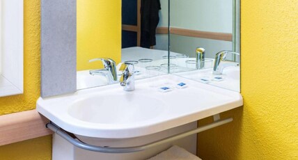 ibis budget Paris Porte de Vincennes Room Type - DOUBLE - Room with a large bed for 2 people