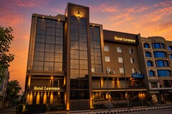 Hotel Lawrence