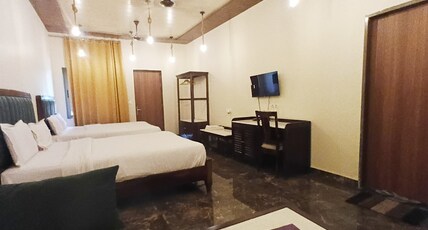 Royal Garden Retreat Resort & Swimming pool Room Type - Luxury Family Room Royal Garden Retreat Resort & Swimming pool Room Type - Luxury Family Room