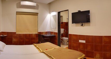 Hotel Parag Deluxe Kolhapur Room Type - NON-AC Deluxe Room