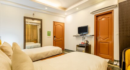 Lime Tree Stays & Banquet @Huda Room Type - Superior Twin | Attached Balcony