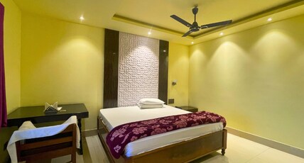 Living Hub Hotel Room Type - Single Room