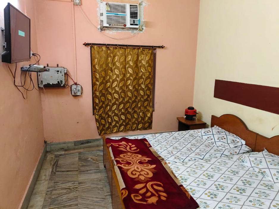 Hotel Vijaya - Tap to explore photos