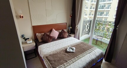 Go Cozy with CoDwellzy Room Type - Bedroom