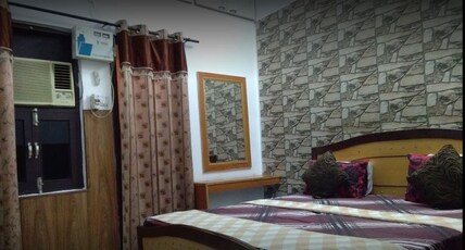 HOTEL TOOR Room Type - Deluxe AC Room