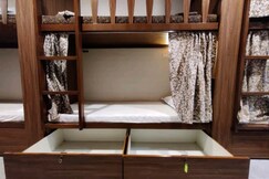 Dormitory Inn Mumbai (AC 24 Hours)