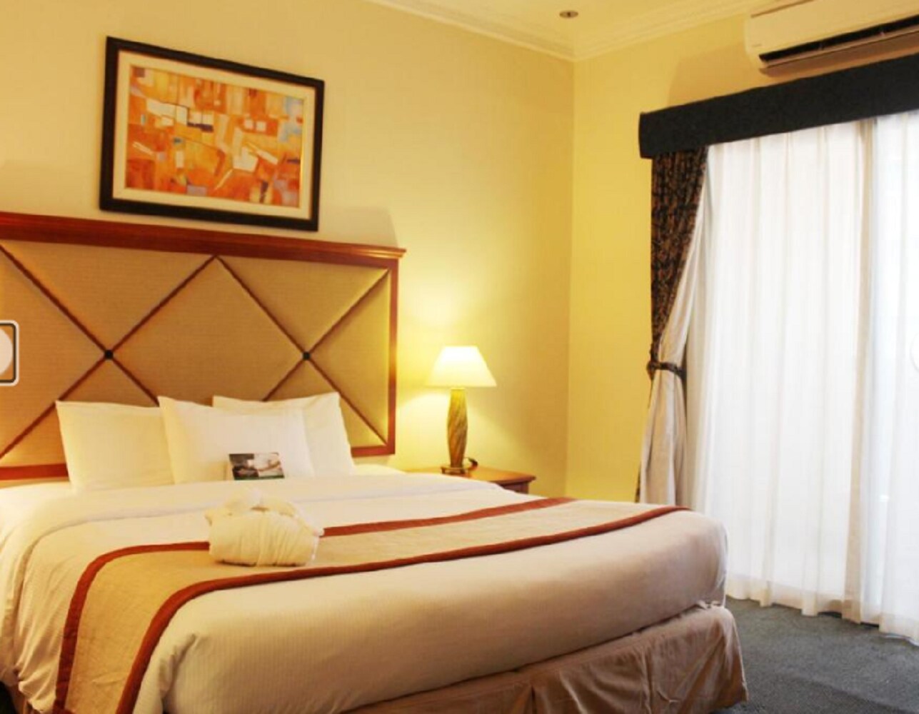 Al Diar Mina Hotel - Tap to explore photos