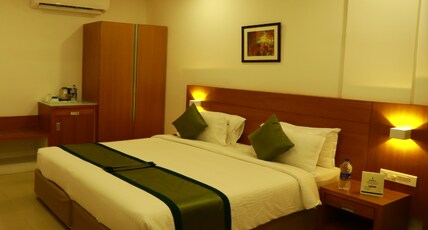Hotel Sabrina Room Type - Deluxe AC Room