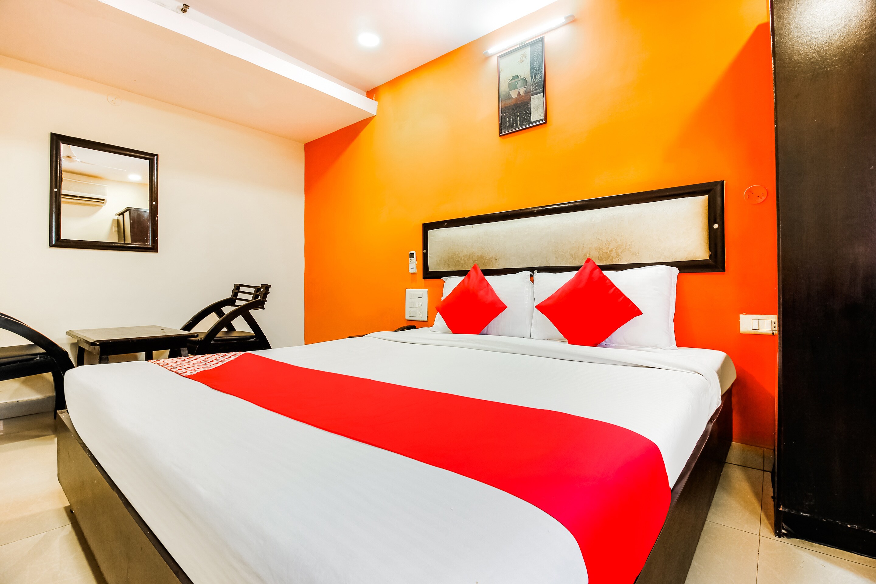Hotel O Sg Comforts - Tap to explore photos