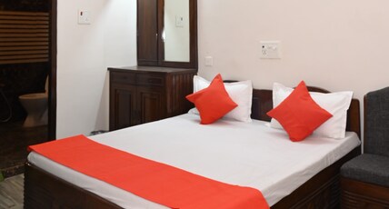 Hotel Crown Plaza Room Type - STANDARD NON-AC ROOM (WITH COOLER)