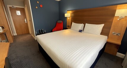 Holiday Inn Express NUNEATON  Room Type - 1 Double Standard with Free Hot Breakfast