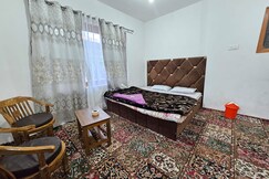 Grand Snowland Hotel and Restaurent